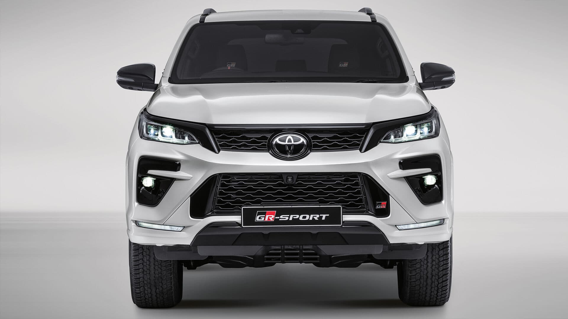 Toyota Fortuner GR-Sport