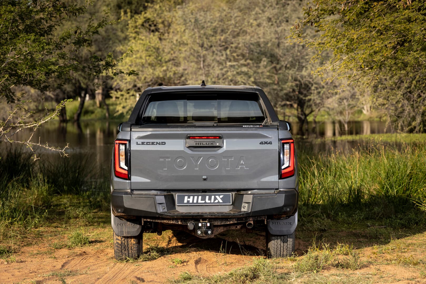 New-Generation Hilux Legend rear
